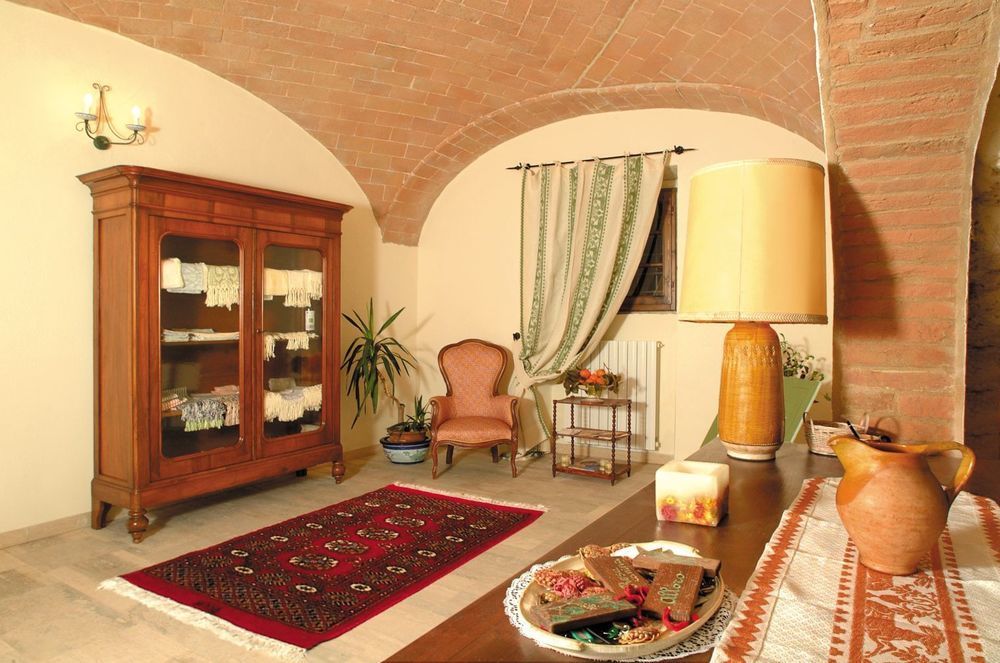 Agriturismo Tenuta Armaiolo ราโปลาโนแตร์เม ภายนอก รูปภาพ