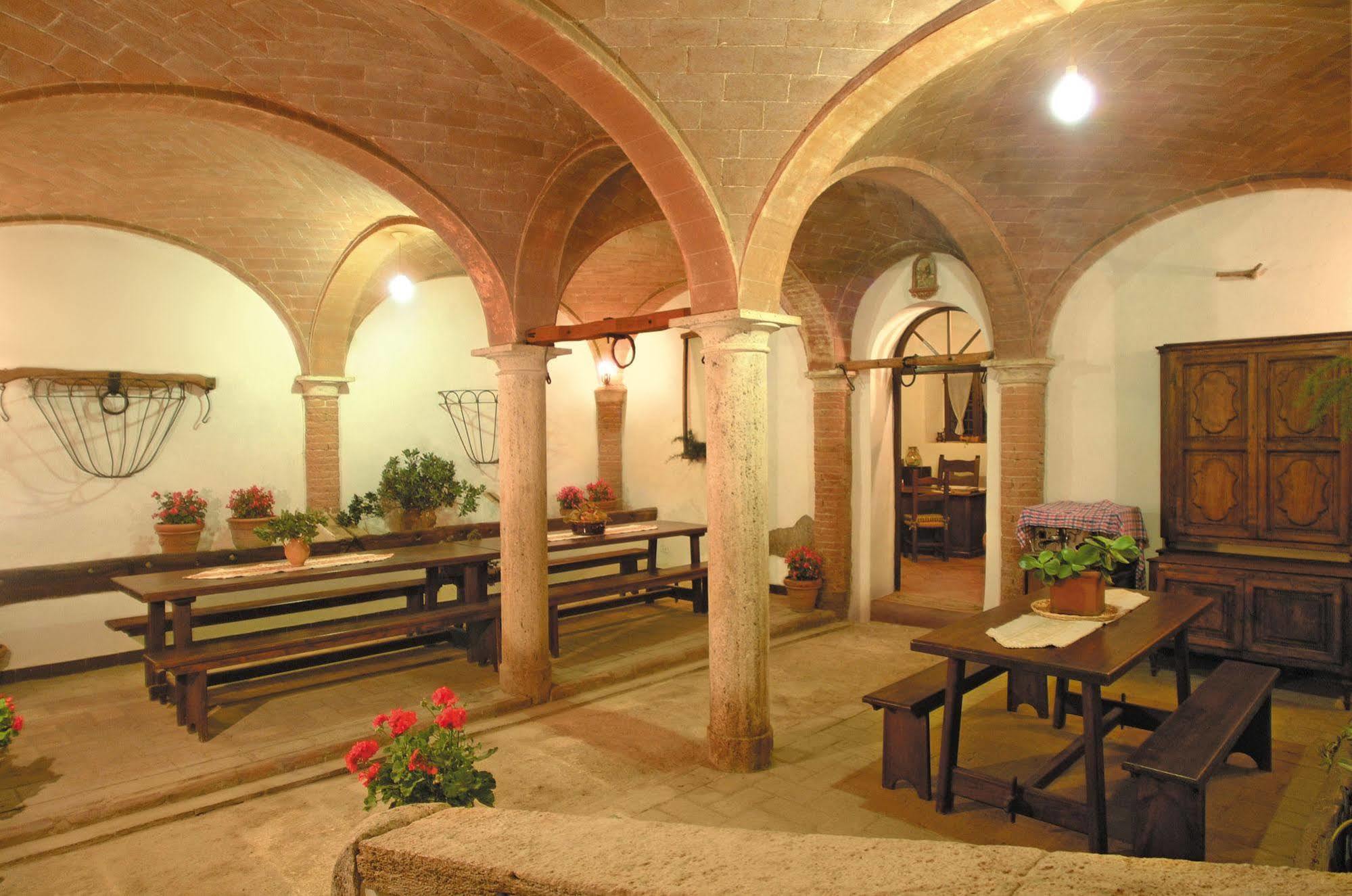 Agriturismo Tenuta Armaiolo ราโปลาโนแตร์เม ภายนอก รูปภาพ